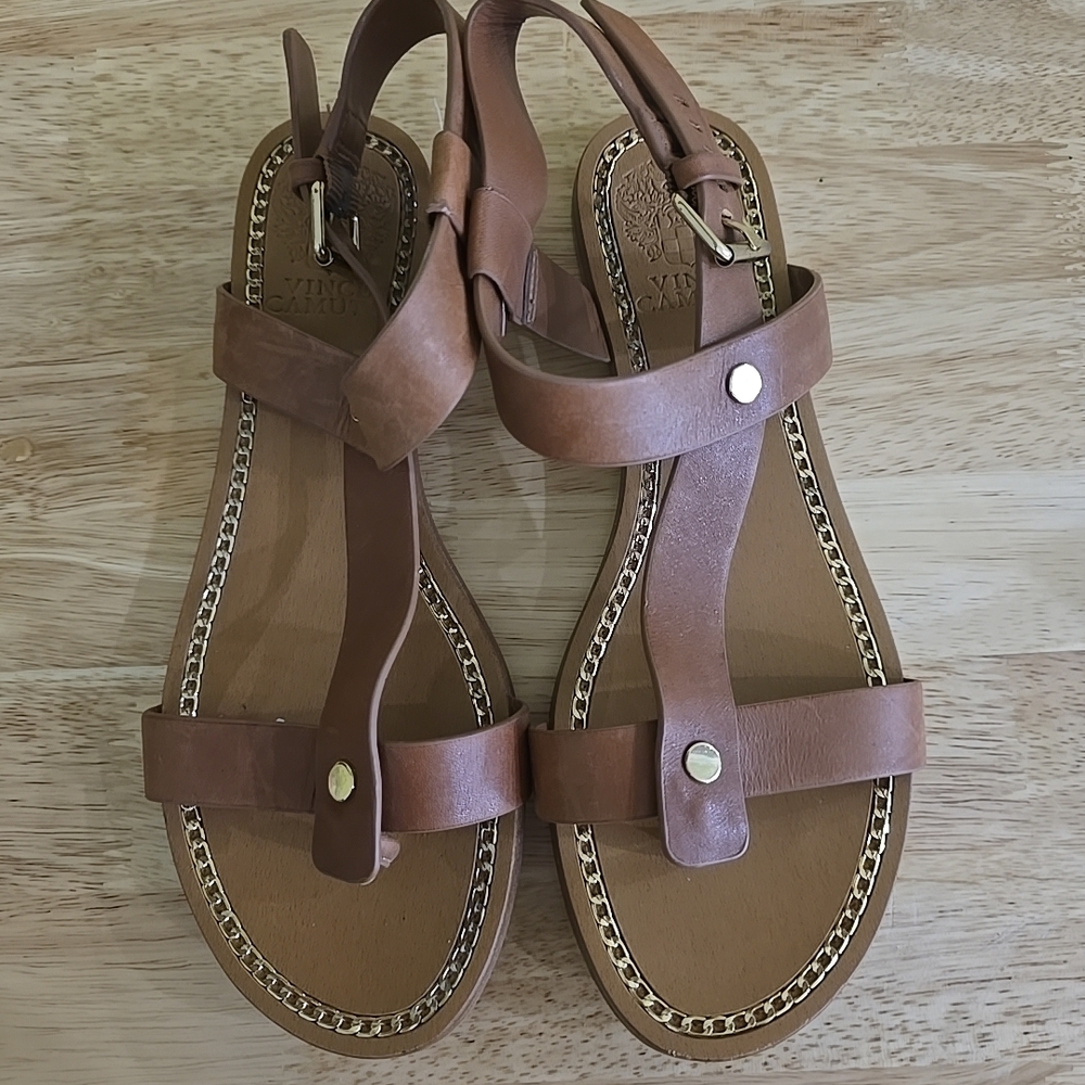 Vince Camuto brown leather flat sandals with gold-tone chain detailing Size 7.5M